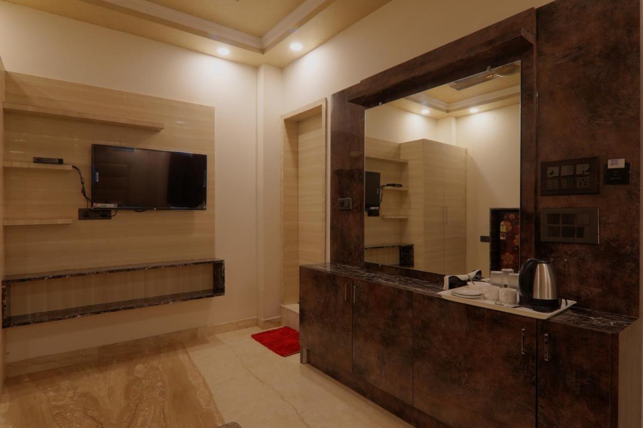 Hotel Shri Tirupati Residency Lucknow Exterior foto