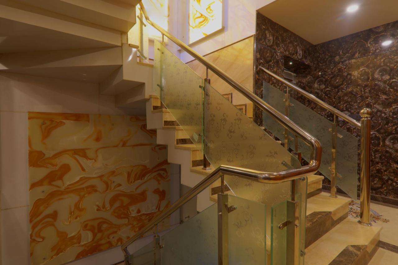 Hotel Shri Tirupati Residency Lucknow Exterior foto